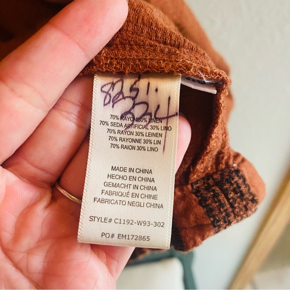 Cloth and Stone Stripe Ruffle Sleeveless Top - Picture 4 of 5